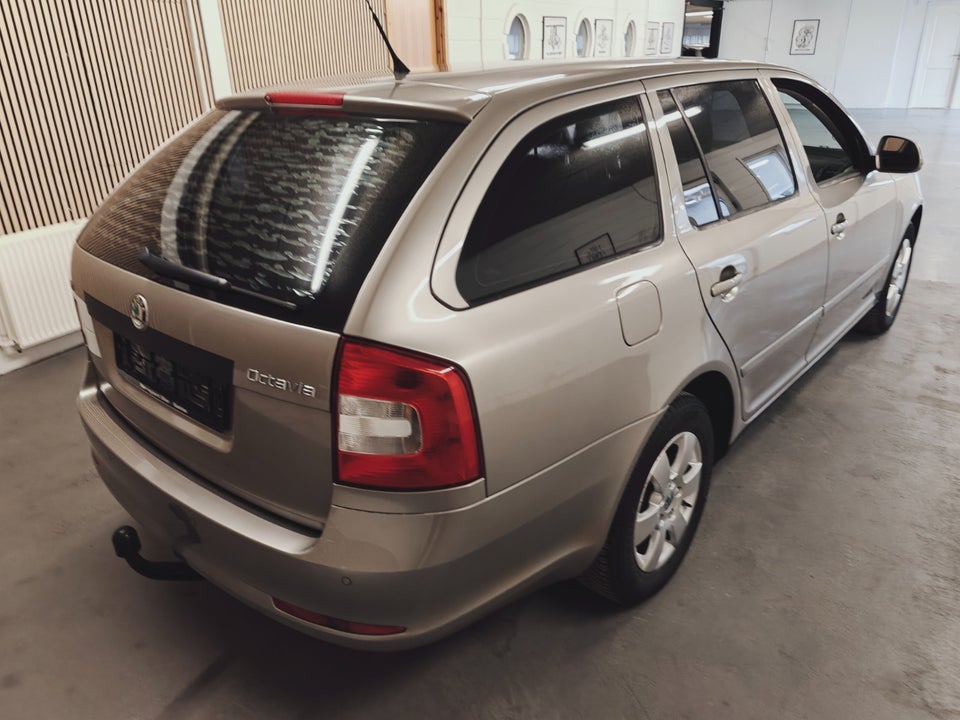 Skoda Octavia 1,4 TSi 122 Ambiente Combi 5d