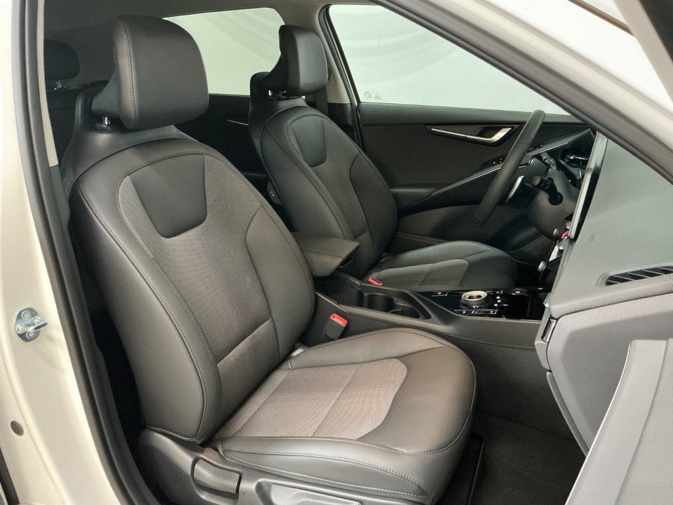 Kia Niro 64 EV Prestige 5d