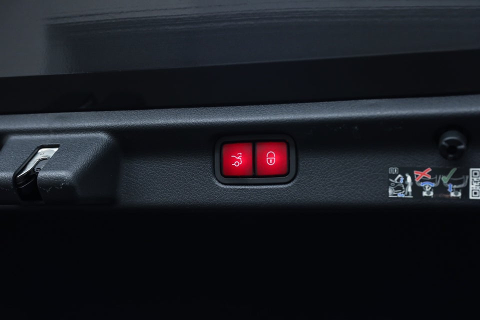 Mercedes EQE350 AMG Line 4d