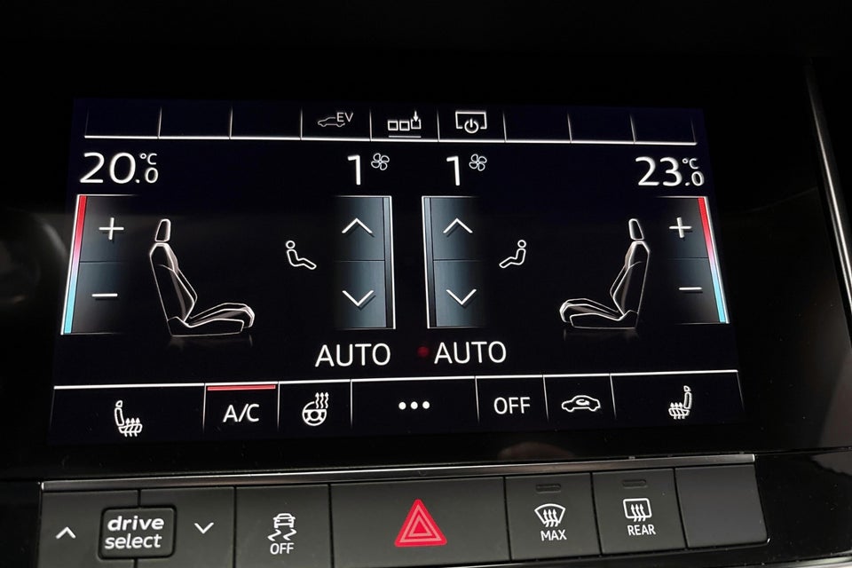 Audi A6 50 TFSi e Sport quattro S-tr. 4d