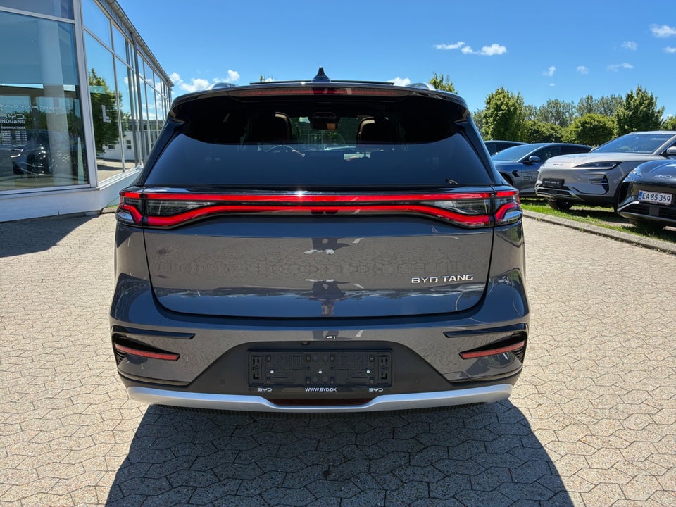 BYD Tang 109 Flagship AWD 7prs 5d