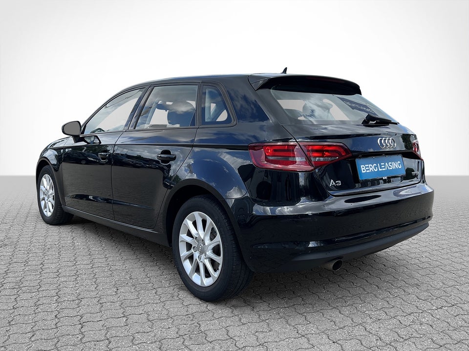 Audi A3 1,2 TFSi 110 Attraction Sportback 5d