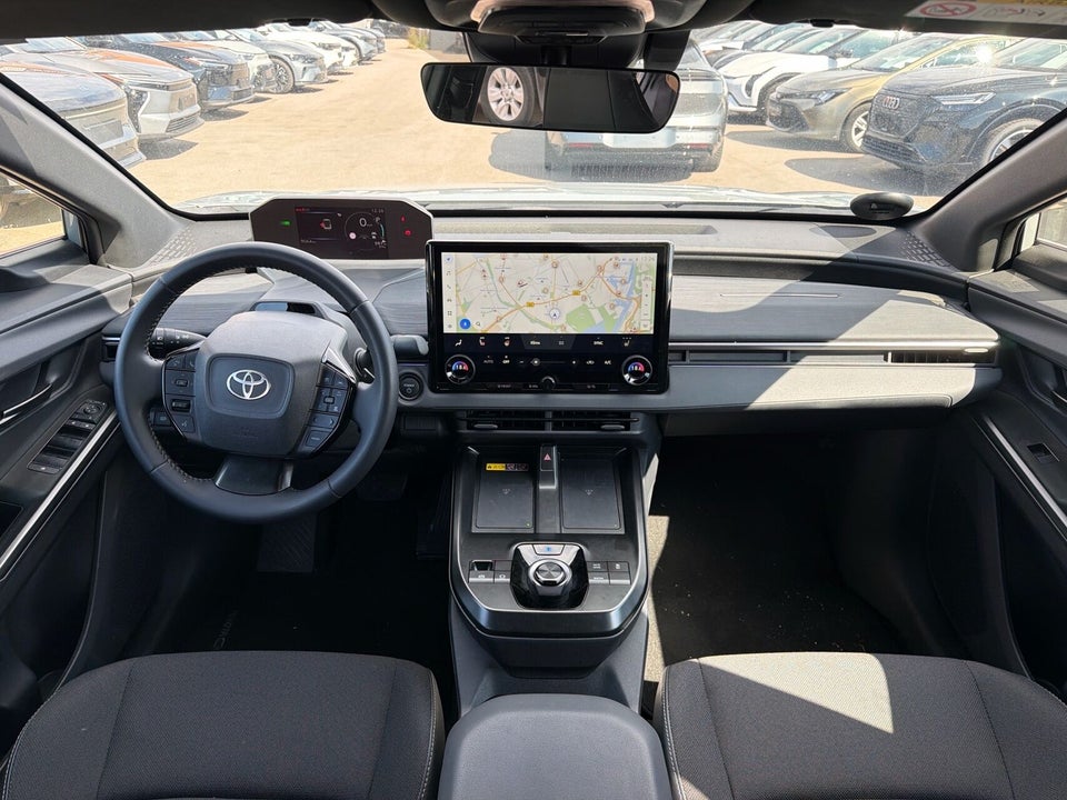 Toyota C-HR+ 77 Active 5d