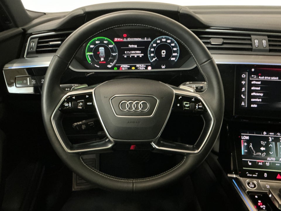 Audi e-tron 55 S-line quattro 5d