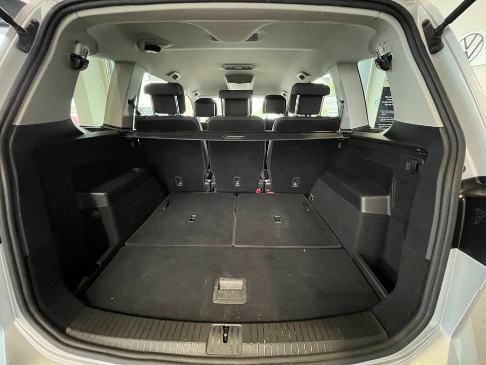 VW Touran 1,6 TDi 115 Comfortline DSG 7prs 5d