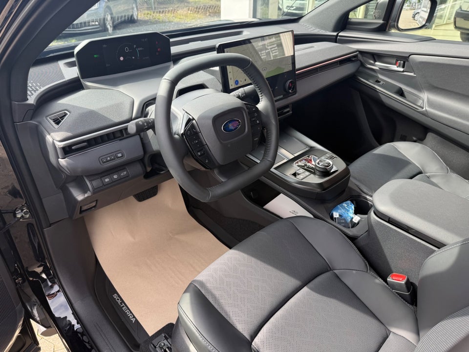 Subaru Solterra 73 Limited 5d