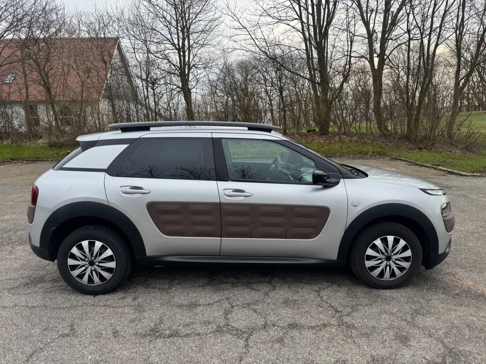 Citroën C4 Cactus 1,2 PureTech 82 Feel 5d