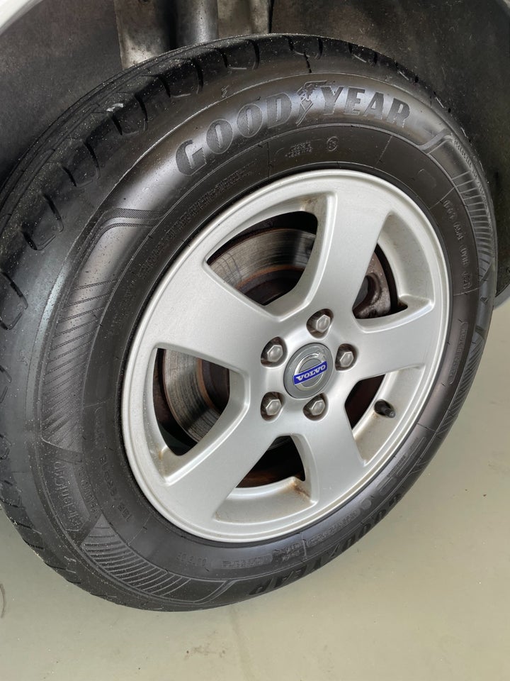 Volvo S40 2,0 Momentum 4d