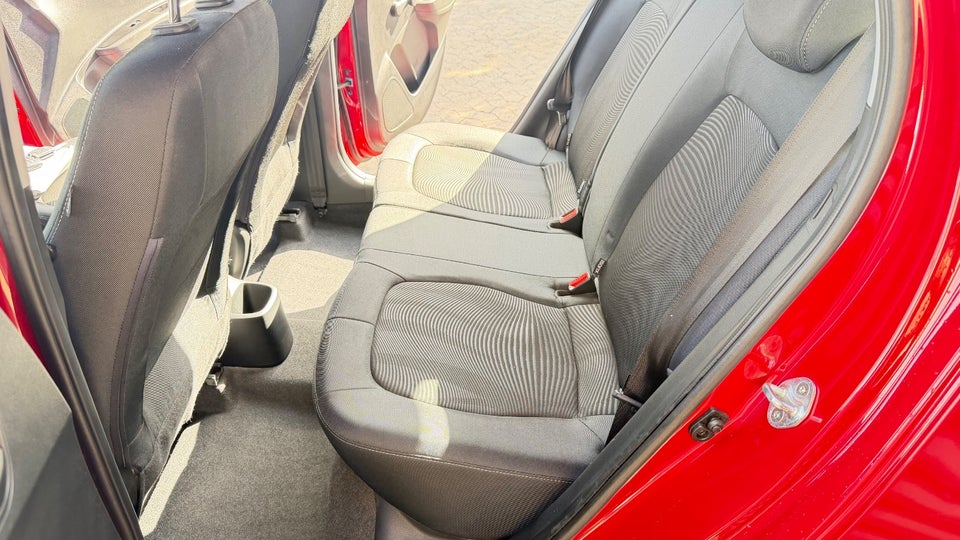 Hyundai i10 1,0 Touch 5d