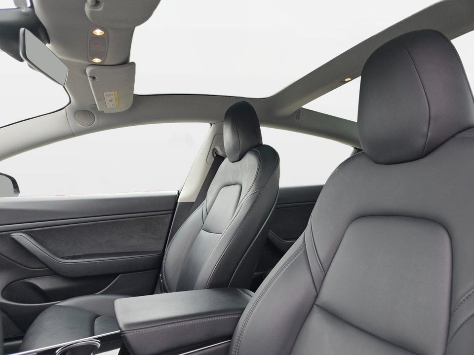 Tesla Model 3 Long Range AWD 4d