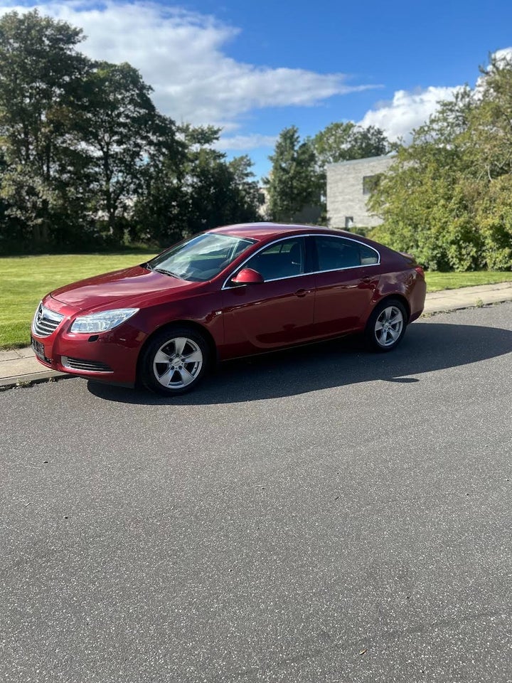 Opel Insignia 1,8 Cosmo 5d