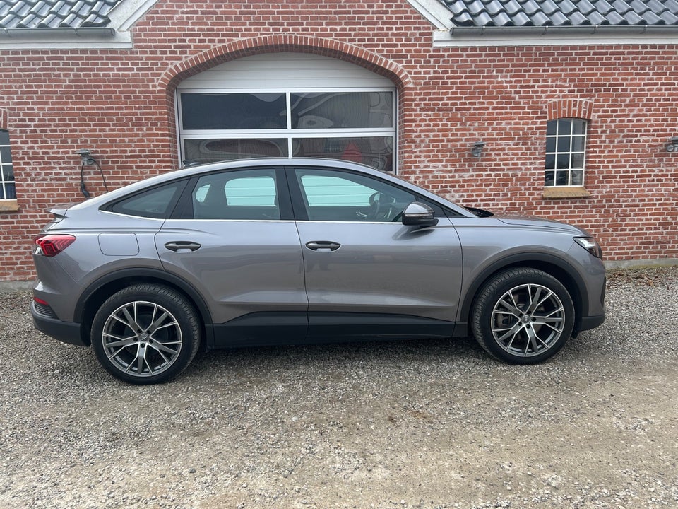 Audi Q4 e-tron 40 Advanced Sportback 5d