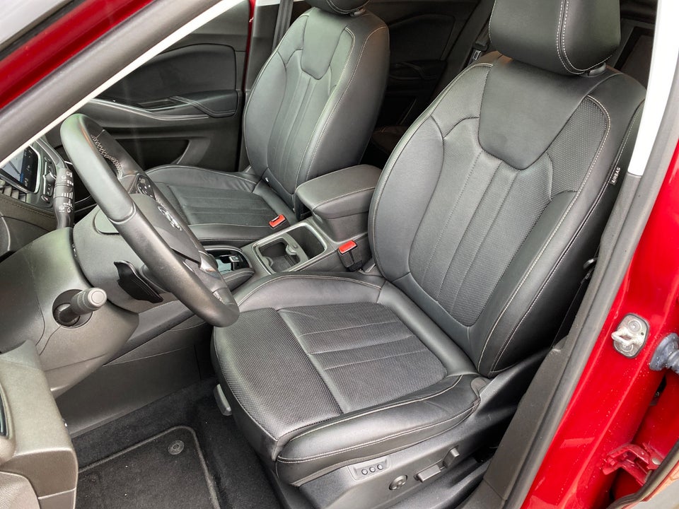 Opel Grandland X 1,6 Hybrid4 Exclusive aut. 5d