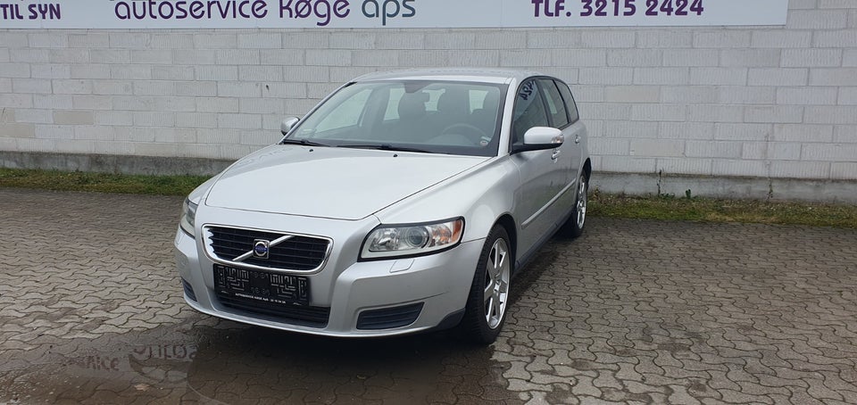 Volvo V50 2,0 D Momentum 5d