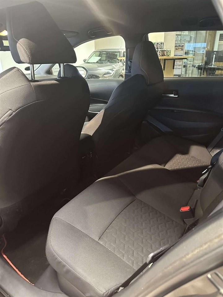 Suzuki Swace 1,8 HEV Active stc. e-CVT 5d