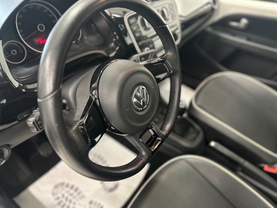 VW Up! 1,0 75 High Up! BMT 5d