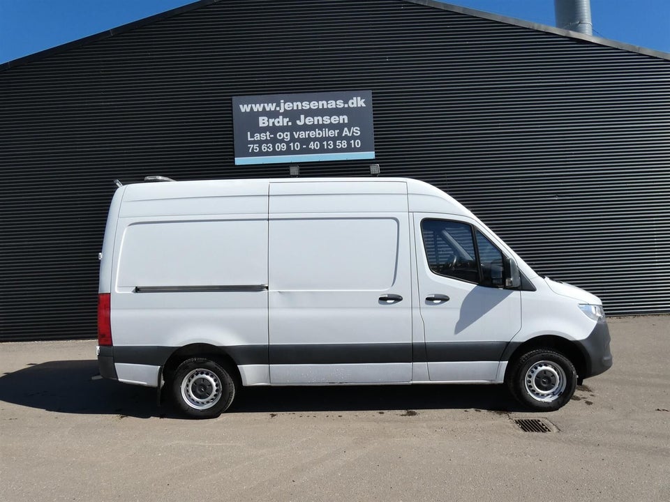 Mercedes Sprinter 316 2,2 CDi A2 Kassevogn RWD