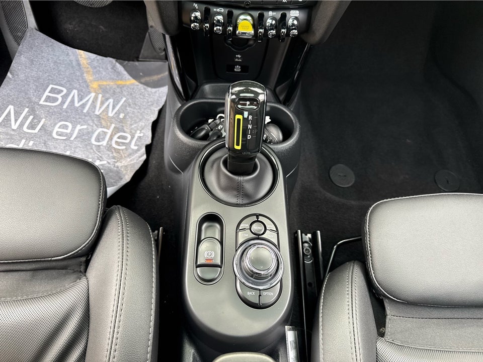 MINI Cooper SE Classic Trim 3d