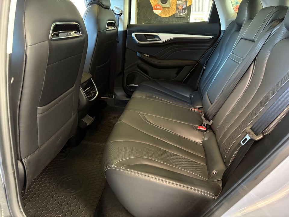 MG Marvel R Luxury 5d