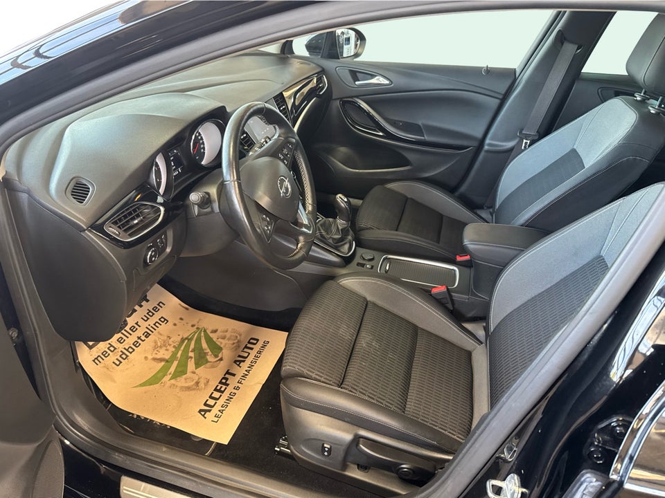 Opel Astra 1,5 D 105 Elegance 5d