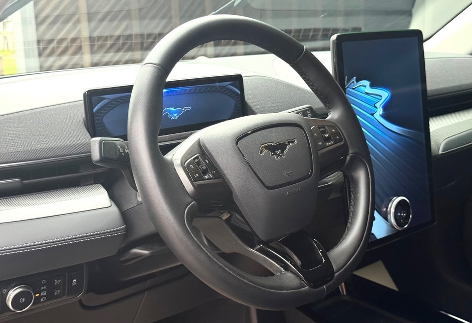 Ford Mustang Mach-E 98 Extended Range 5d