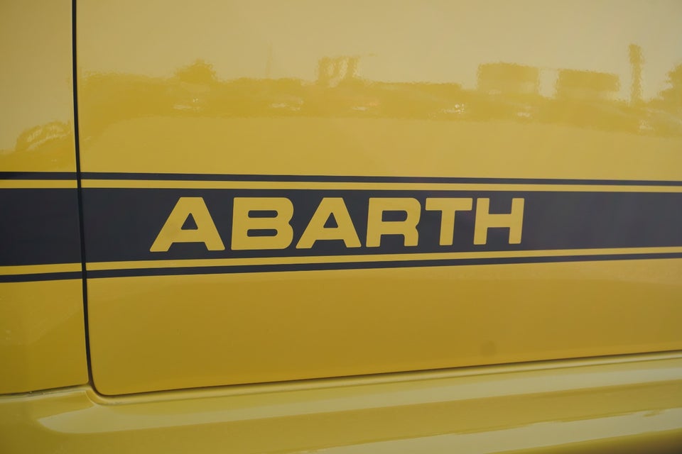 Abarth 595 1,4 T-Jet 180 70th Esseesse 3d