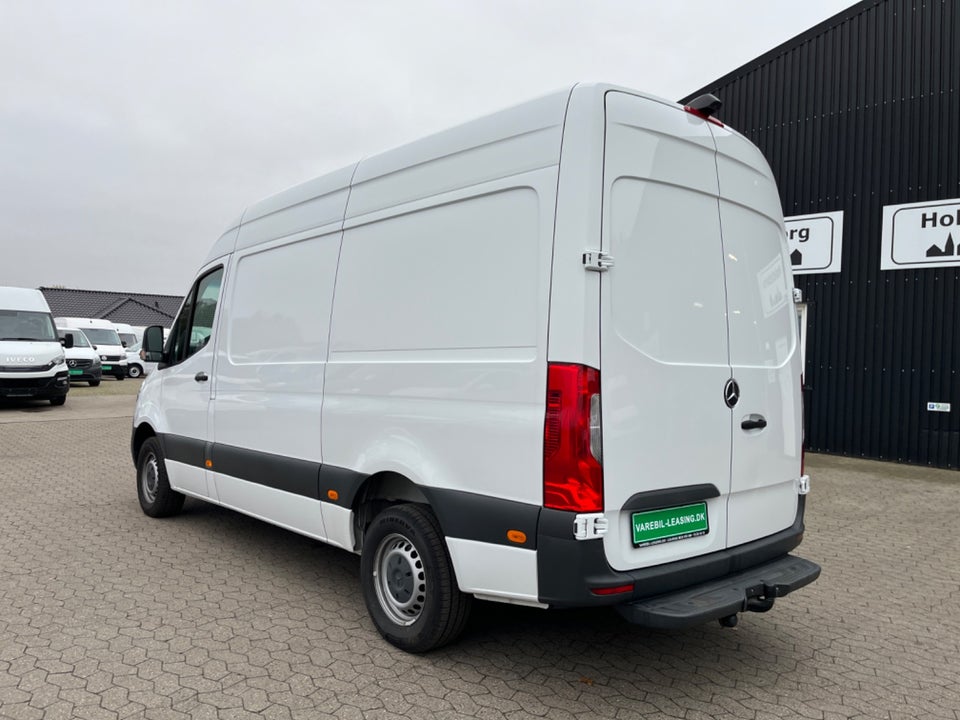 Mercedes Sprinter 319 3,0 CDi A2 Kassevogn aut. RWD