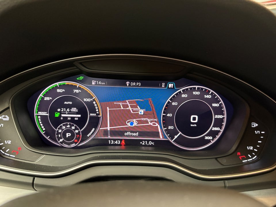 Audi Q5 50 TFSi e Sport quattro S-tr. 5d