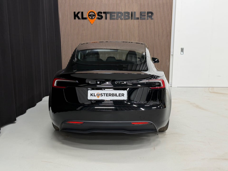 Tesla Model 3 RWD 4d