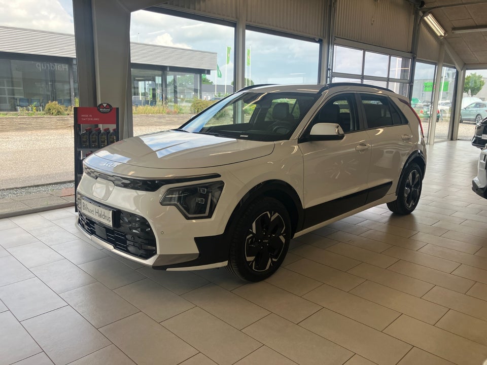 Kia Niro 64 EV Premium 5d