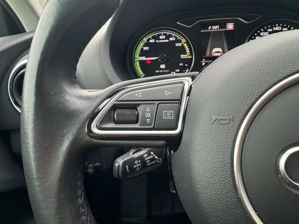 Audi A3 1,4 e-tron Sport Sportback S-tr. 5d