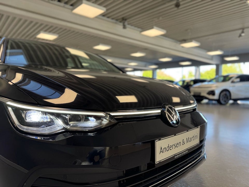 VW Golf VIII 1,4 eHybrid DSG 5d