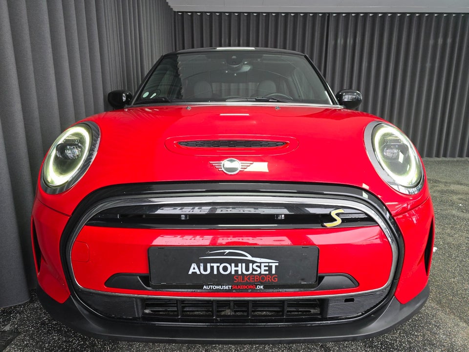 MINI Cooper SE Experience 3d