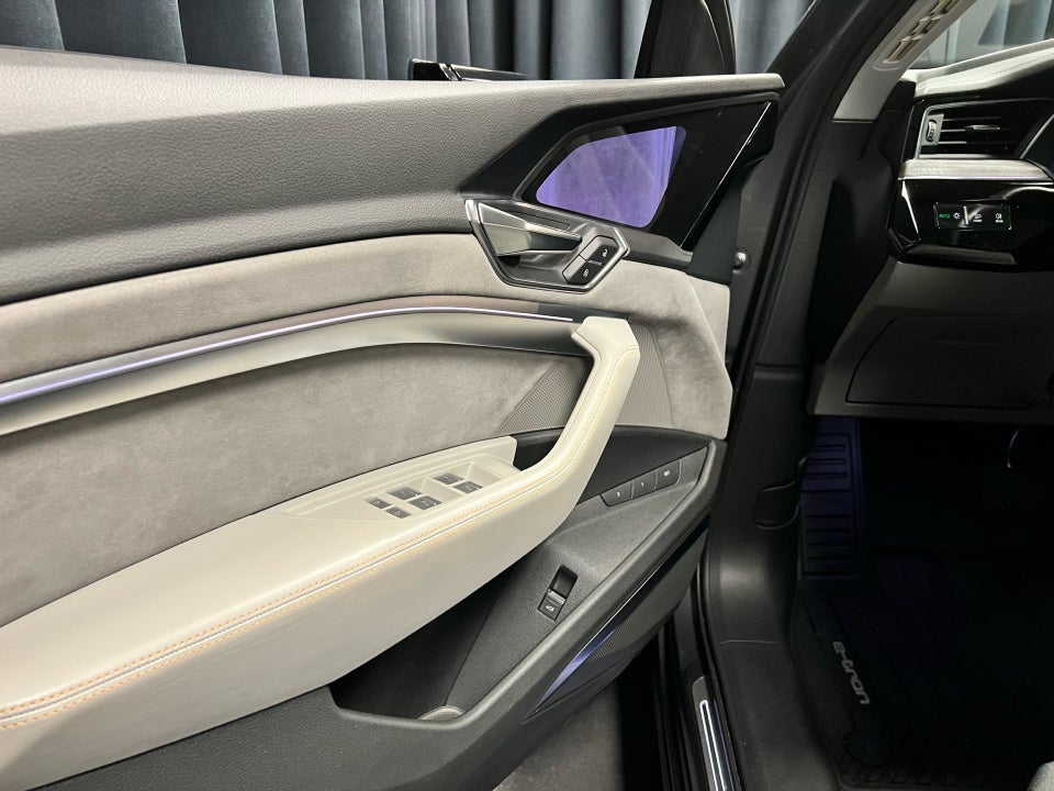 Audi e-tron 55 Advanced quattro 5d