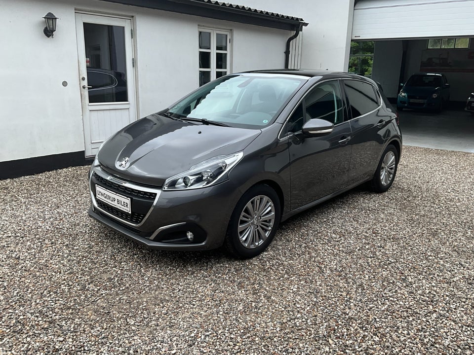 Peugeot 208 1,2 PureTech 82 Prestige 5d
