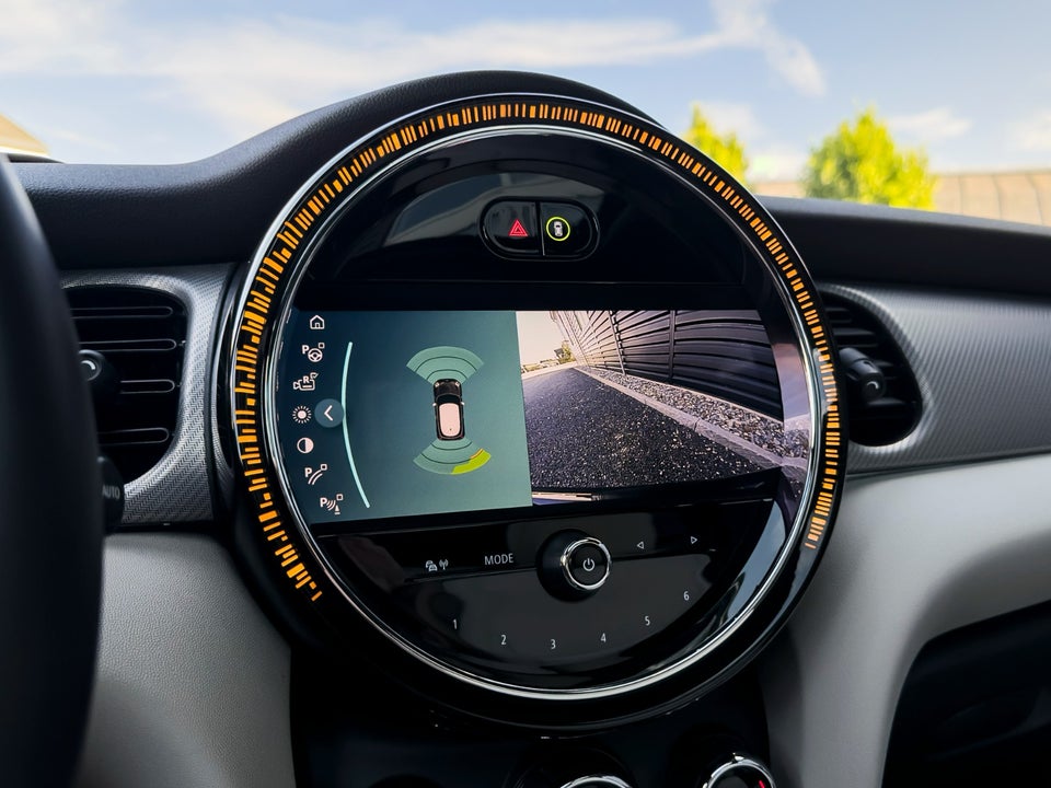 MINI Cooper SE Maximise 3d