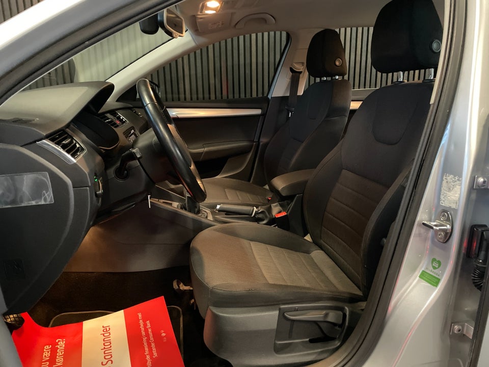 Skoda Octavia 2,0 TDi 150 Ambition Combi 5d