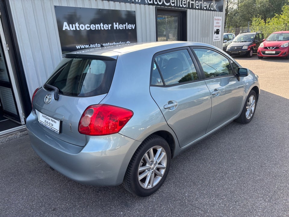 Toyota Auris 1,6 Luna+ 5d