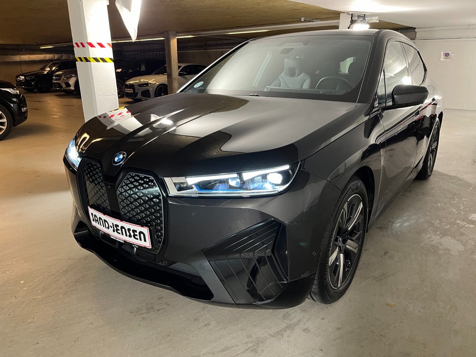 BMW iX xDrive40 Super Charged 5d