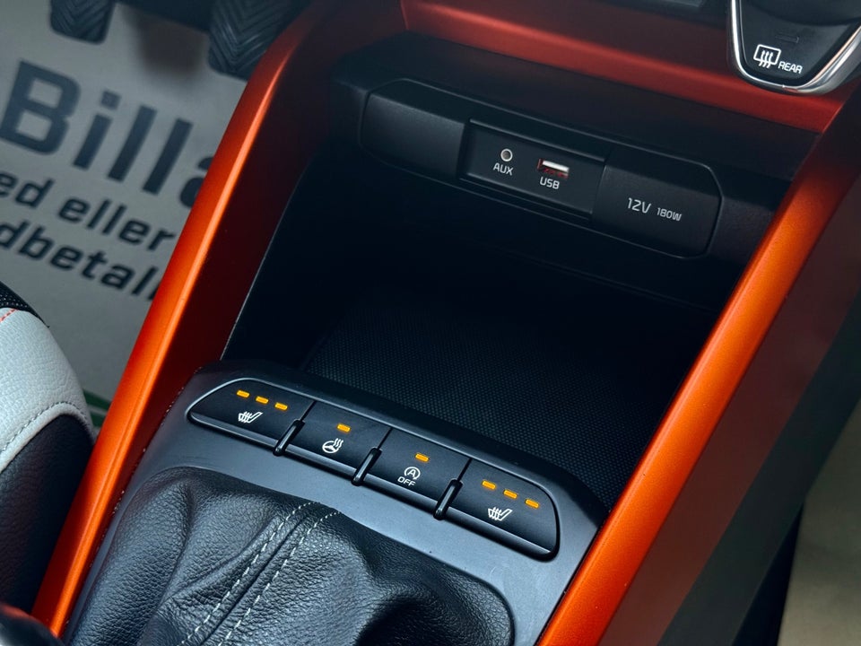 Kia Stonic 1,0 T-GDi Attraction+ 5d