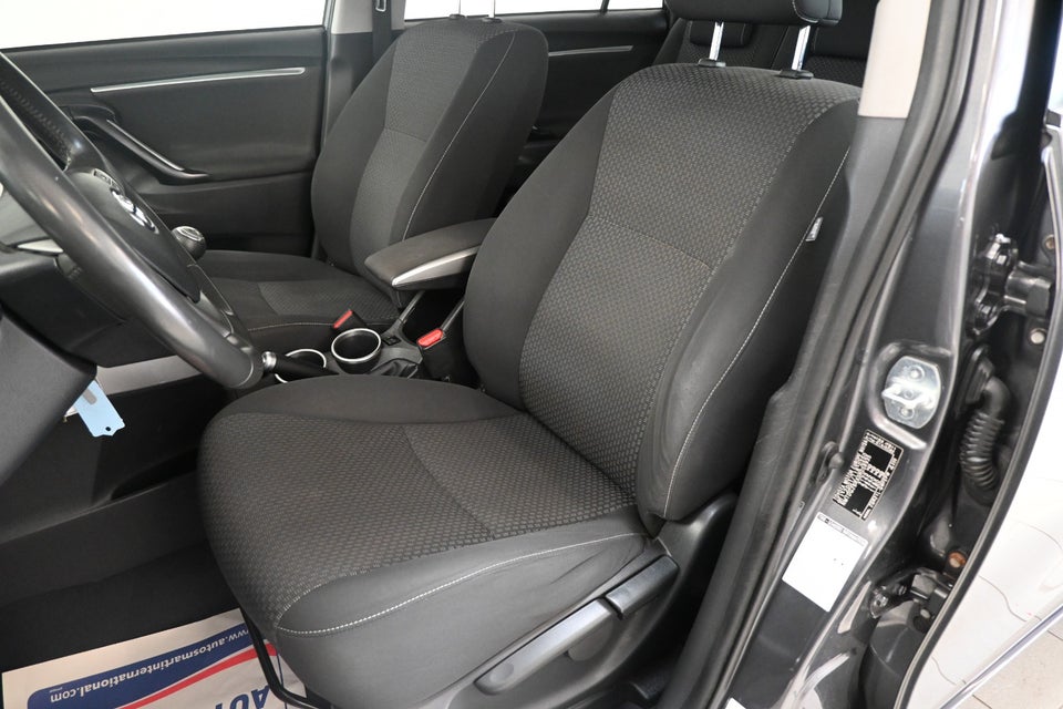 Toyota Verso 1,8 VVT-i T2 Vision 7prs 5d