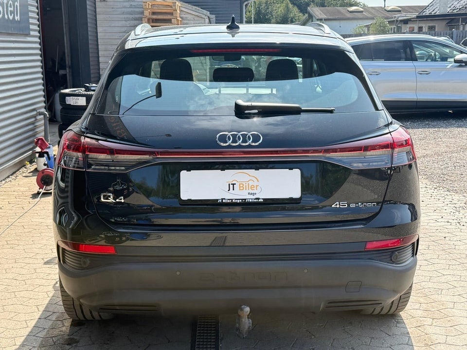 Audi Q4 e-tron 45 Progress 5d