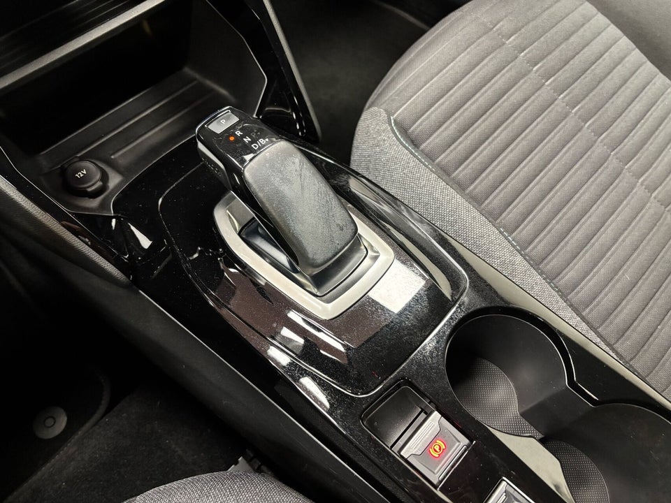 Peugeot e-208 50 Active 5d