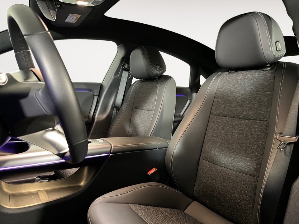 Mercedes CLA250+ EQ Progressive 4d