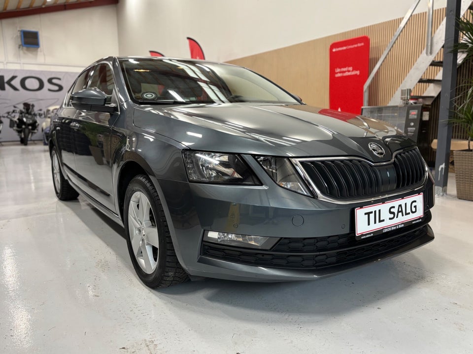 Skoda Octavia 1,6 TDi 115 Style DSG 5d