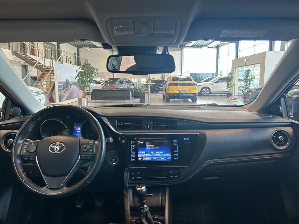 Toyota Auris 1,2 T T2 Spirit 5d