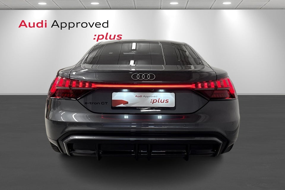 Audi e-tron GT quattro 4d