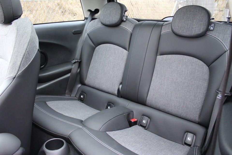 MINI Cooper SE Edition Premium Plus 3d