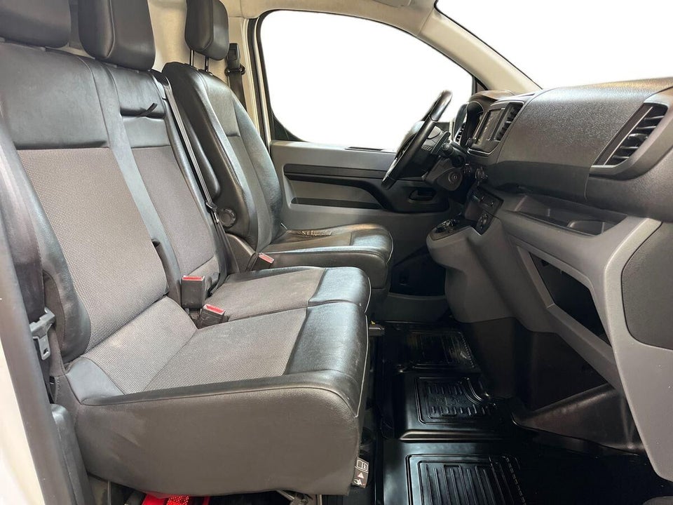 Toyota ProAce 2,0 D 144 Long Comfort Master aut. 4d