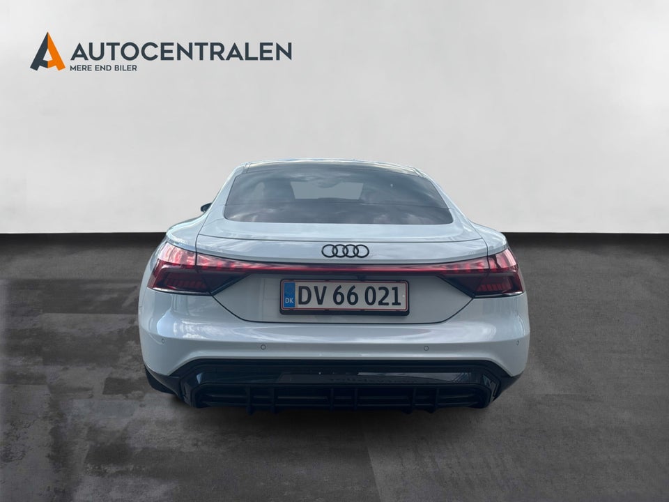 Audi e-tron GT quattro 4d